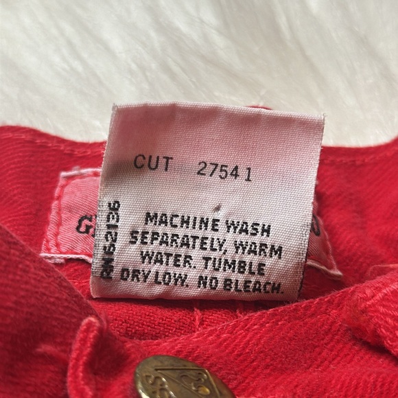 Vintage Guess Women's Red Denim High Waist Bermuda Shorts 100% Cotton 29 - Picture 8 of 12